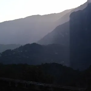 Hotel La Maison De, La Tour (Alpes-Maritimes)
